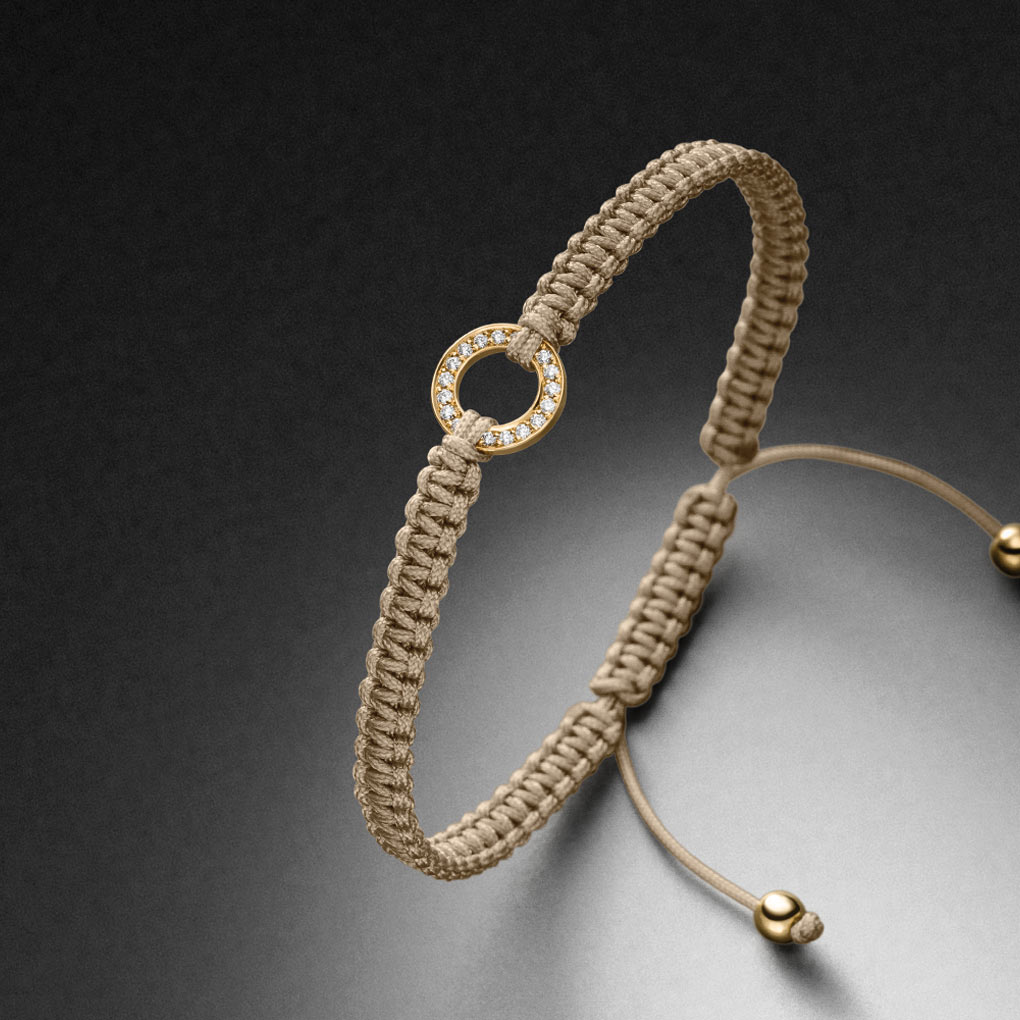 Makramee Armband Gelbgold Diamantring Verschlusskugeln Sand STEINBACH Goldschmiede